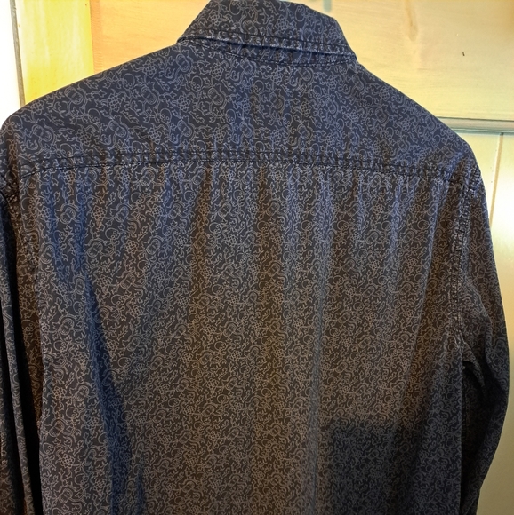 Mens ROCK & REPUBLIC button up - Picture 2 of 8